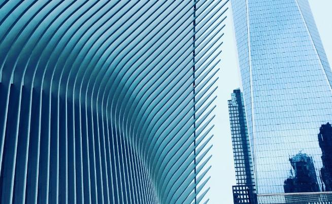 建筑公司的法人如何變更，資質(zhì)也要變更嗎？